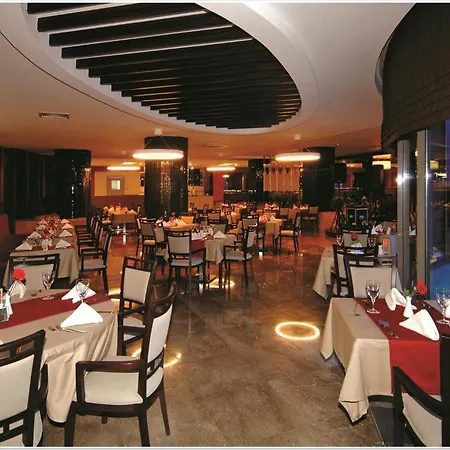 Commodore Elite & Ultra (adults Only) אתר נופש 5*