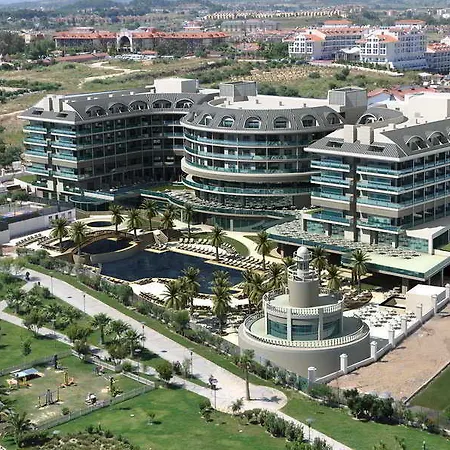 אתר נופש Commodore Elite & Ultra (adults Only)